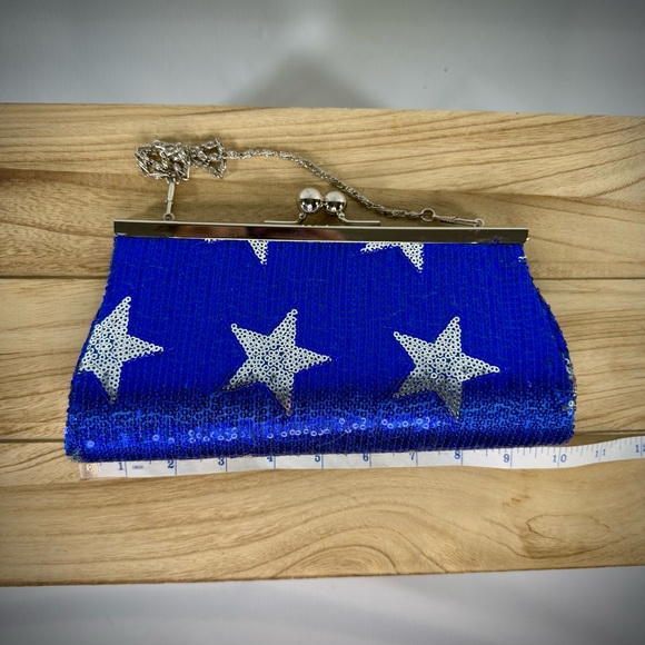 SOLD Blue and Silver Star Sequin Kiss-Lock Clutch - Picture 12 of 14